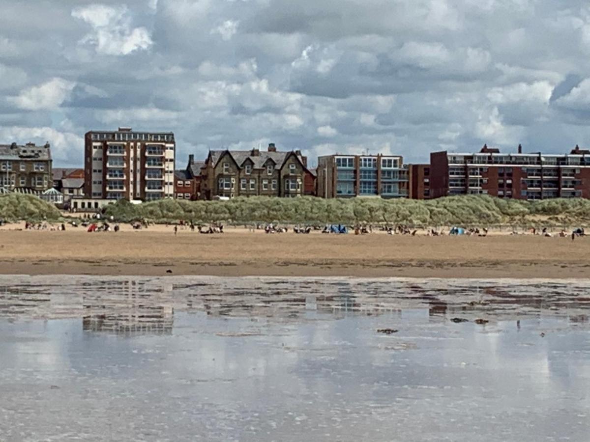 Beach Shore - Sea Views ลิธึม เซนต์ แอนน์ส ภายนอก รูปภาพ